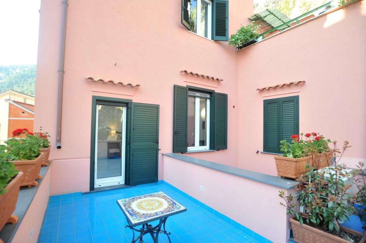 Dipino Accommodation Maiori Exterior foto